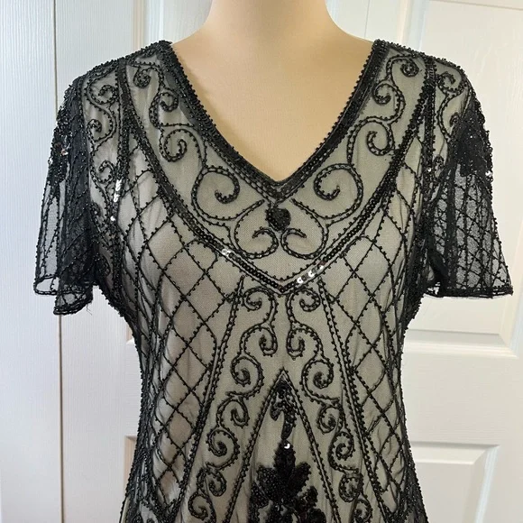 Fundaisy Elegant Black beaded and Cream cocktail, party Dress, size XL - Picture 7 of 16